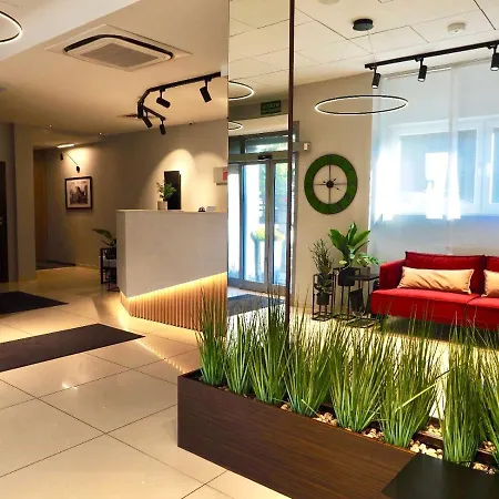 מלון Iness לודז'