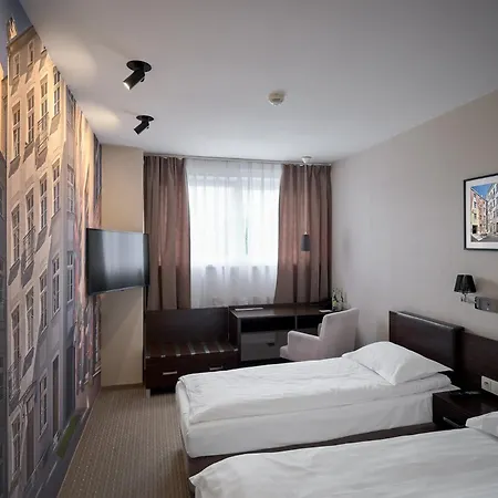 Iness Szálloda Łódź