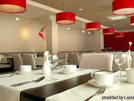 Iness Отель Лодзь