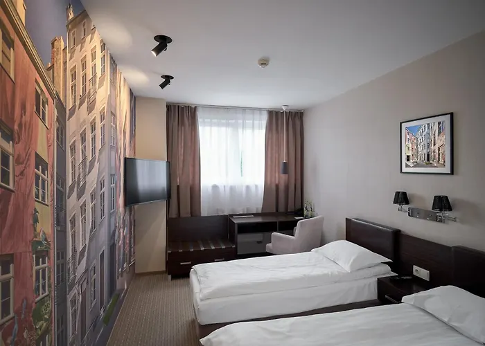 Iness מלון לודז'