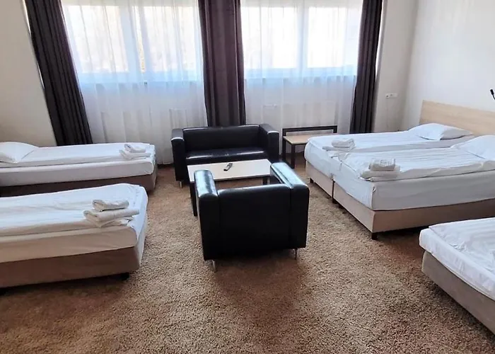 מלון Iness לודז'